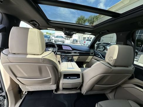Certified 2021 Cadillac Escalade Premium Luxury RWD image 32