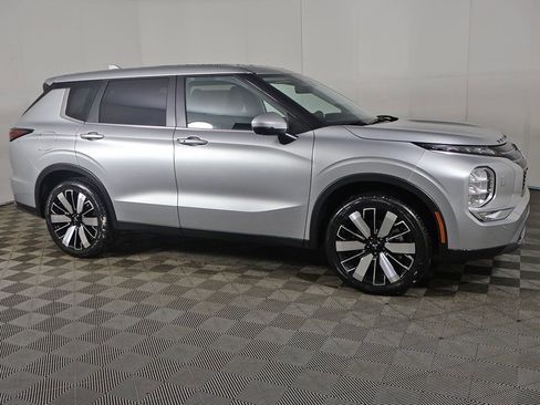 New 2026 Mitsubishi Outlander SE AWD/4WD image 21