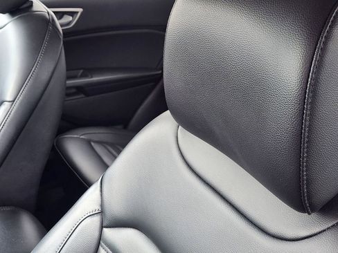 Used 2024 Ford Edge SEL image 15