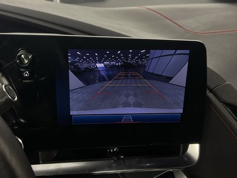 Used 2025 Chevrolet Corvette Stingray Convertible w/ 1LT image 19