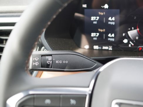 New 2025 GMC Canyon AT4 w/ Nightfall Edition image 31