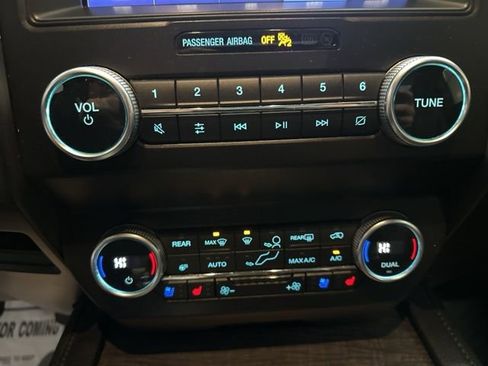 Used 2021 Ford Expedition Limited image 13