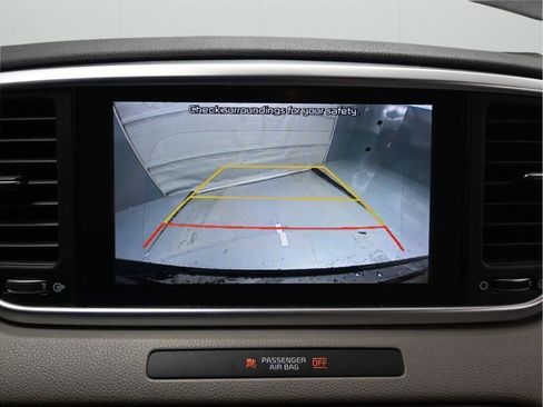 Used 2020 Kia Sportage LX w/ LX Popular Package image 14