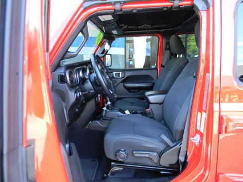 Used 2018 Jeep Wrangler Unlimited Sport S AWD/4WD image 11