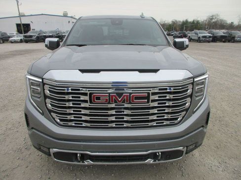 New 2026 GMC Sierra 1500 Denali w/ Denali Reserve Package AWD/4WD image 11