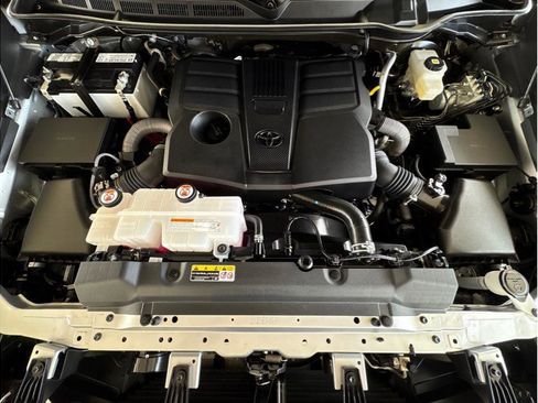 Used 2023 Toyota Tundra SR5 image 31