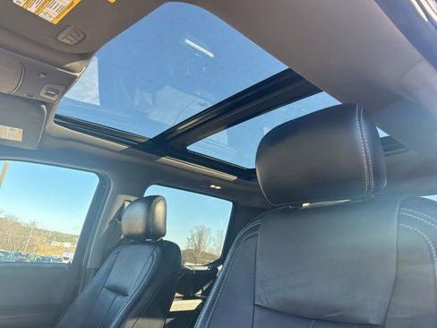 Used 2019 Ford F150 Lariat w/ Equipment Group 502A Luxury image 20