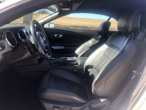 Used 2023 Ford Mustang Premium image 11