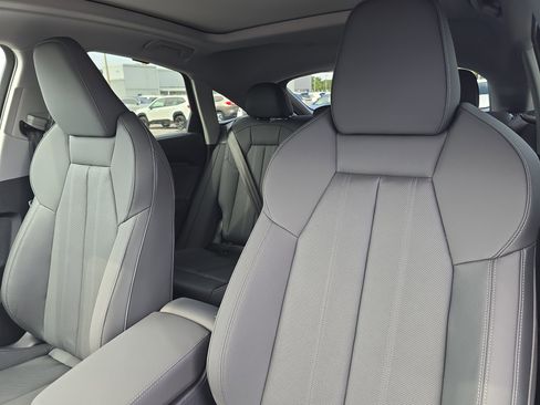 New 2025 Audi Q5 Premium Plus image 22