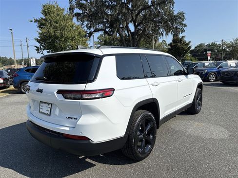 New 2025 Jeep Grand Cherokee L Limited w/ Luxury Tech Group II image 3
