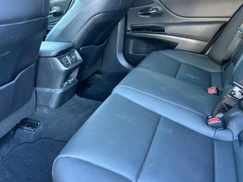 Used 2024 Lexus ES 350 F Sport w/ Accessory Package (Z2) FWD image 15