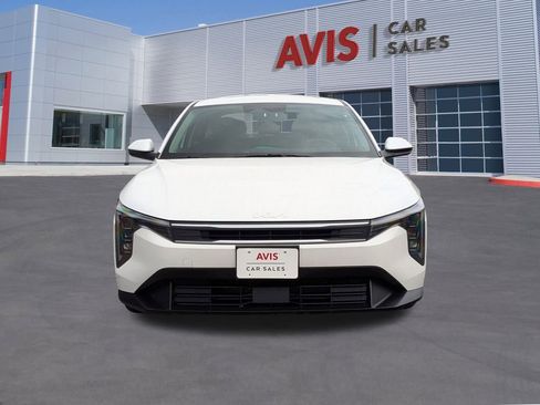 Used 2025 Kia K4 LXS image 10