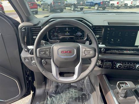 Used 2024 GMC Sierra 1500 SLT w/ SLT Premium Plus Package AWD/4WD image 12