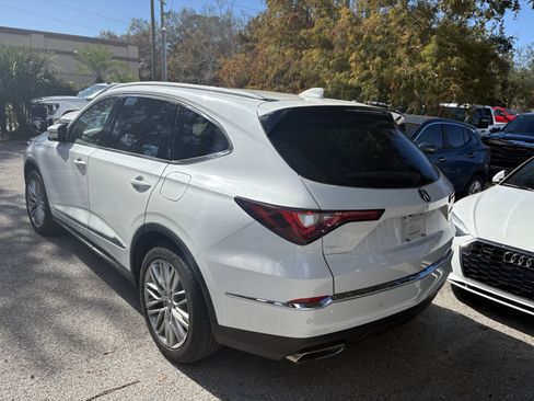 Used 2023 Acura MDX SH-AWD w/ Advance Package image 5
