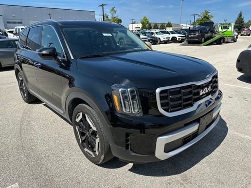 Used 2025 Kia Telluride S AWD/4WD image 4