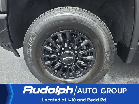 Used 2024 Chevrolet Silverado 3500 LTZ w/ LTZ Plus Package AWD/4WD image 32