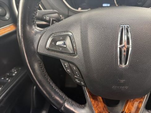 Used 2016 Lincoln MKX Reserve w/ Technology Package image 20