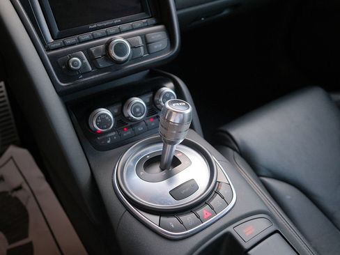 Used 2012 Audi R8 V8 AWD/4WD image 21