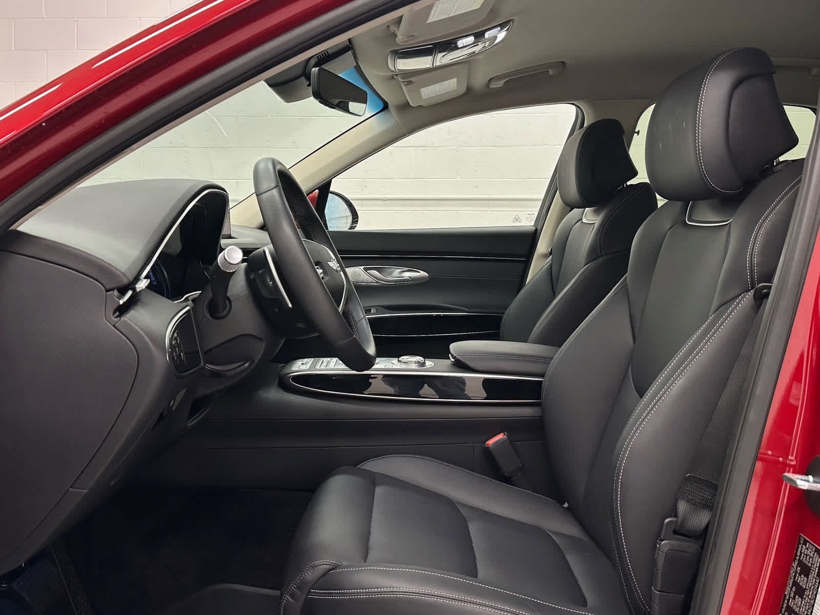 Used 2025 Genesis GV70 2.5T AWD/4WD image 11