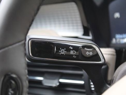 Certified 2023 Lincoln Corsair AWD w/ Equipment Group 101A image 18