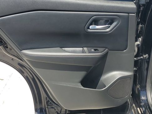Certified 2025 Nissan Rogue SV FWD image 19