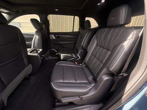 New 2026 Buick Enclave Avenir w/ Super Cruise Package image 25
