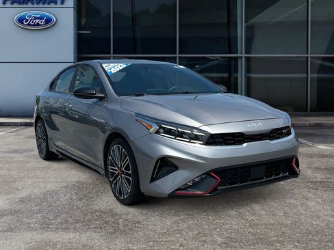 Used 2023 Kia Forte GT w/ GT2 Package FWD image 2