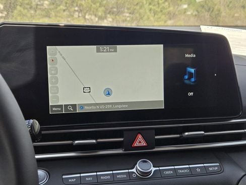 New 2026 Hyundai Elantra Limited FWD image 12