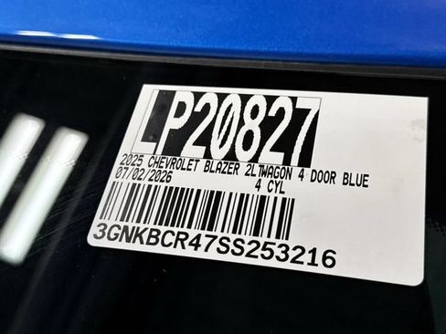 Certified 2025 Chevrolet Blazer LT FWD image 28