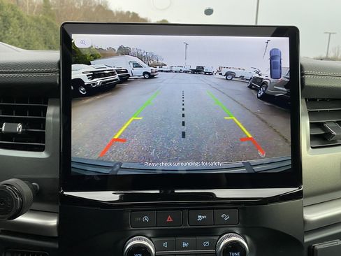 Used 2024 Ford Expedition Max XLT image 28