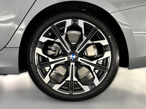 Used 2026 BMW 330i Sedan w/ Premium Package RWD image 12
