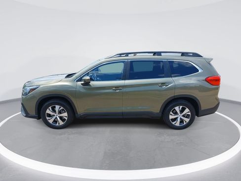 Certified 2024 Subaru Ascent Premium w/ Convenience Package AWD/4WD image 8