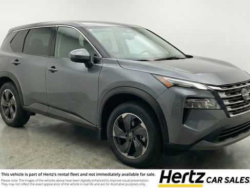 Used 2025 Nissan Rogue SV FWD image 1