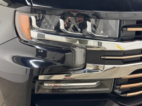 Certified 2019 Chevrolet Silverado 1500 High Country image 18