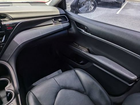 Used 2021 Toyota Camry XSE FWD image 17