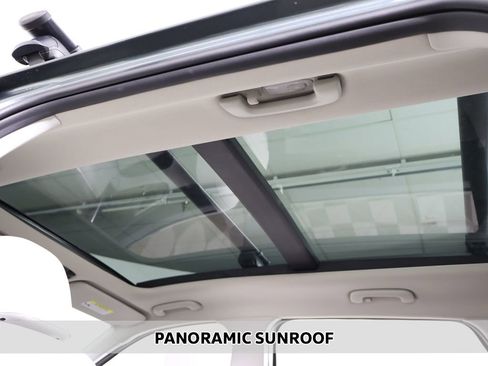 Used 2023 Kia Sorento S w/ Panoramic Sunroof Package AWD/4WD image 4