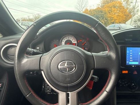 Used 2015 Scion FR-S image 17