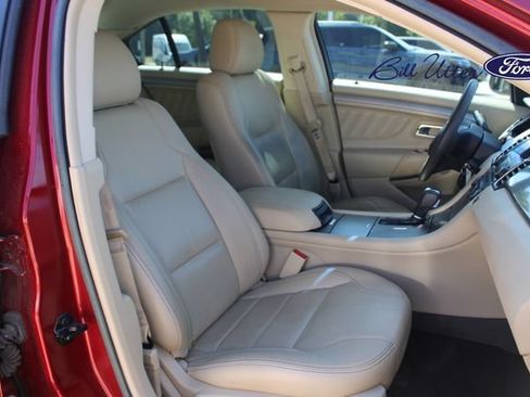 Used 2016 Ford Taurus SEL FWD image 11