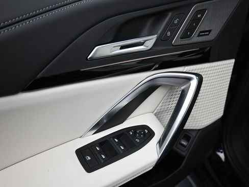 New 2026 BMW X1 xDrive28i w/ Technology Package AWD/4WD image 9