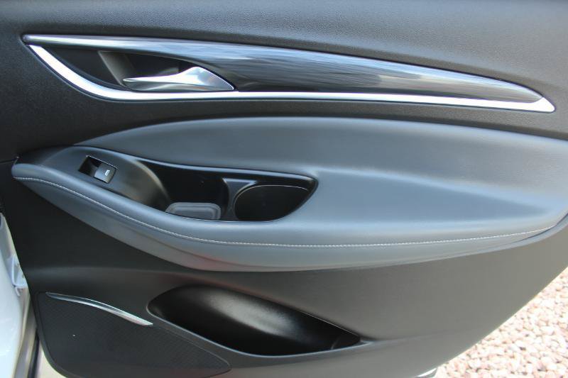 Used 2023 Buick Enclave Essence w/ Experience Buick Package FWD image 18
