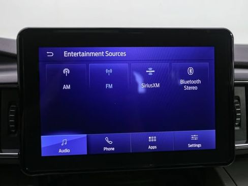 Used 2023 Ford Explorer XLT w/ Equipment Group 202A AWD/4WD image 22