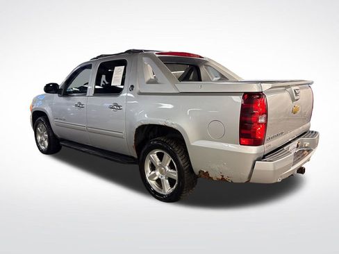 Used 2013 Chevrolet Avalanche LT w/ All-Star Edition AWD/4WD image 3
