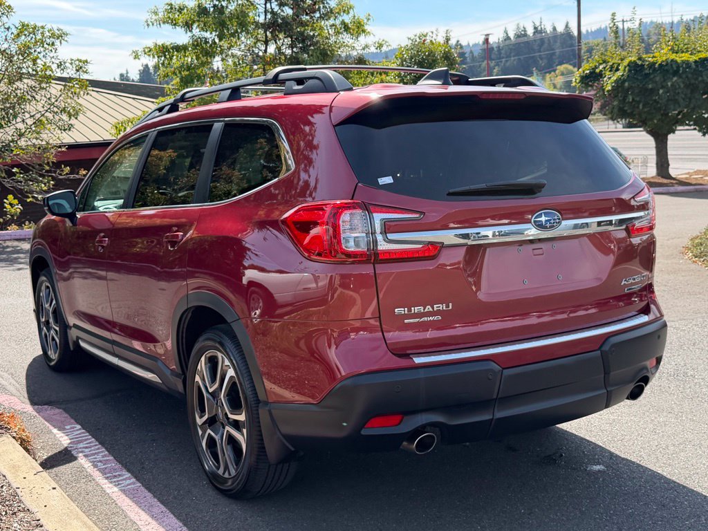 Used 2024 Subaru Ascent Limited w/ Technology Package AWD/4WD image 5