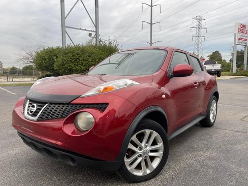 Used 2012 Nissan Juke SV image 1