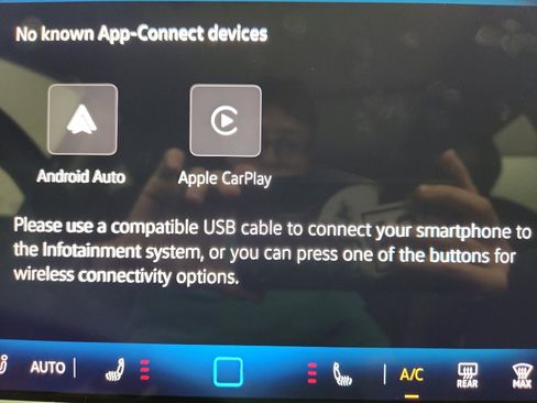 New 2025 Volkswagen Tiguan SE image 20
