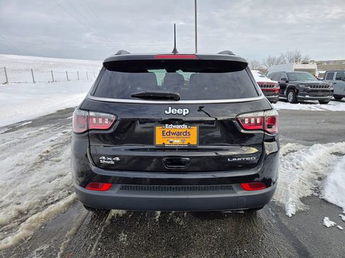 Used 2022 Jeep Compass Limited image 5