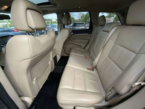 Used 2014 Jeep Grand Cherokee Limited w/ Trailer Tow Group IV AWD/4WD image 25