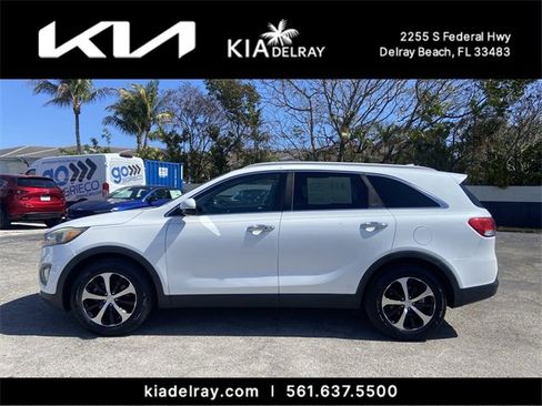 Used 2017 Kia Sorento EX image 5