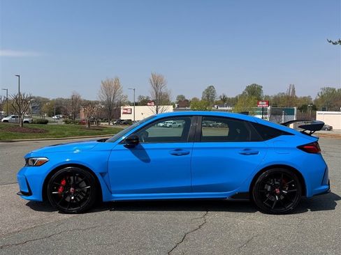 Used 2025 Honda Civic Type R image 3