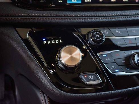 New 2026 Chrysler Pacifica Pinnacle w/ Trailer Tow Group image 21